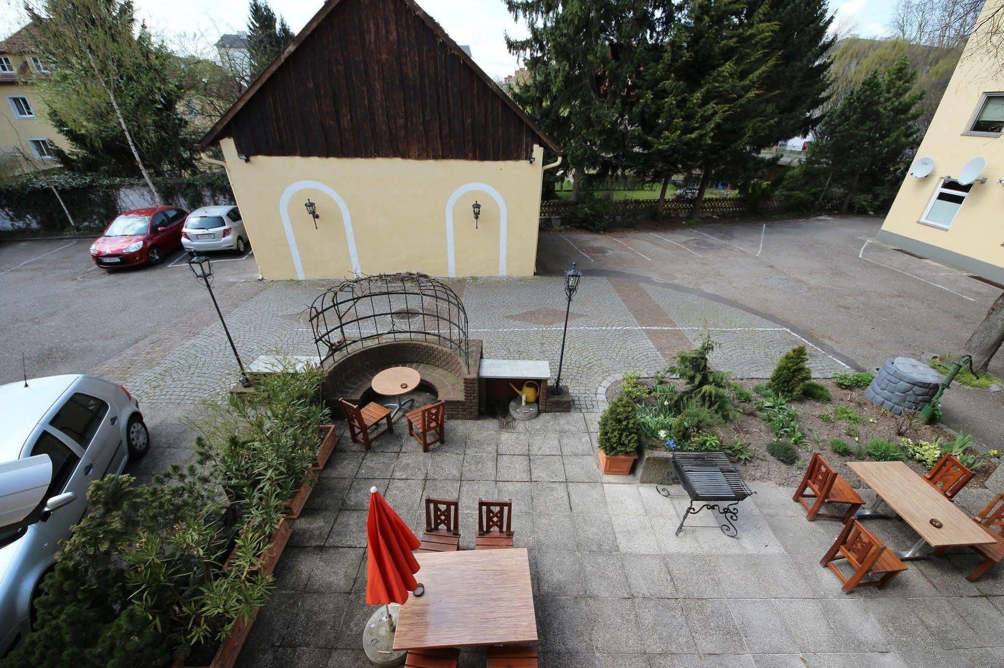 Hotel Kleinmuenchen Linz Exterior foto